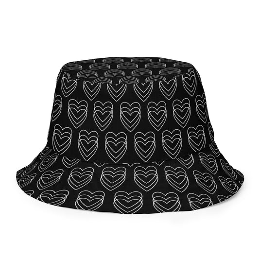 Reversible bucket hat white hearts tattoo print